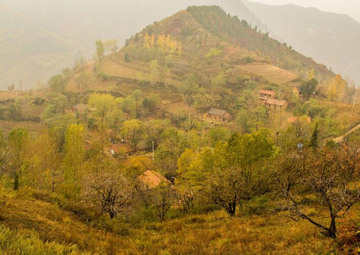 秦岭令人心酸的深山房屋(图8)