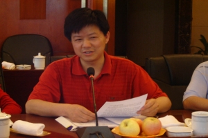 颜忠明